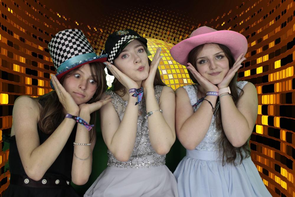 Silvermere Notre Dame  | View more photos from the event at gallery.myphotoboothexperience.co.uk/u/MyPhotoBoothExperienceLtd/Silvermere-Notre-Dame